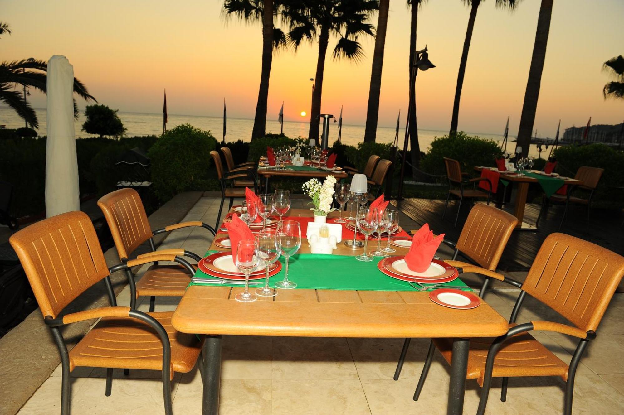 Fame Residence Kemer & Spa Restaurace fotografie